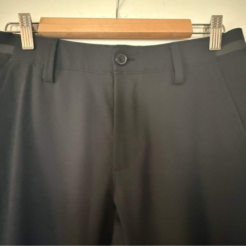 UA Men's Black Jogger Pants - Picture 4 of 10